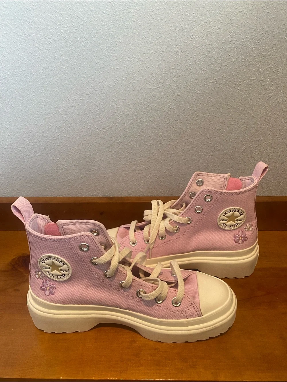 Converse Chuck Taylor All Star Lugged Lift Flowers Platform shoes